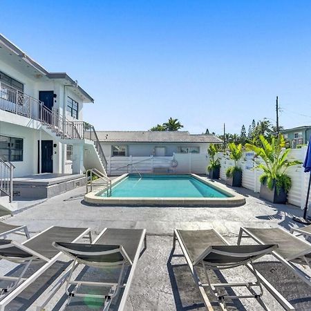 Waves On Desoto Rental Unit With Pool Hollywood Exteriér fotografie